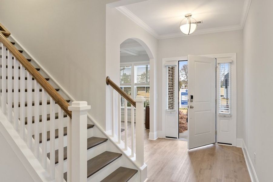 Spacious, unfurnished interior of a new home in Taylor Oaks, Greenville (Image 17).