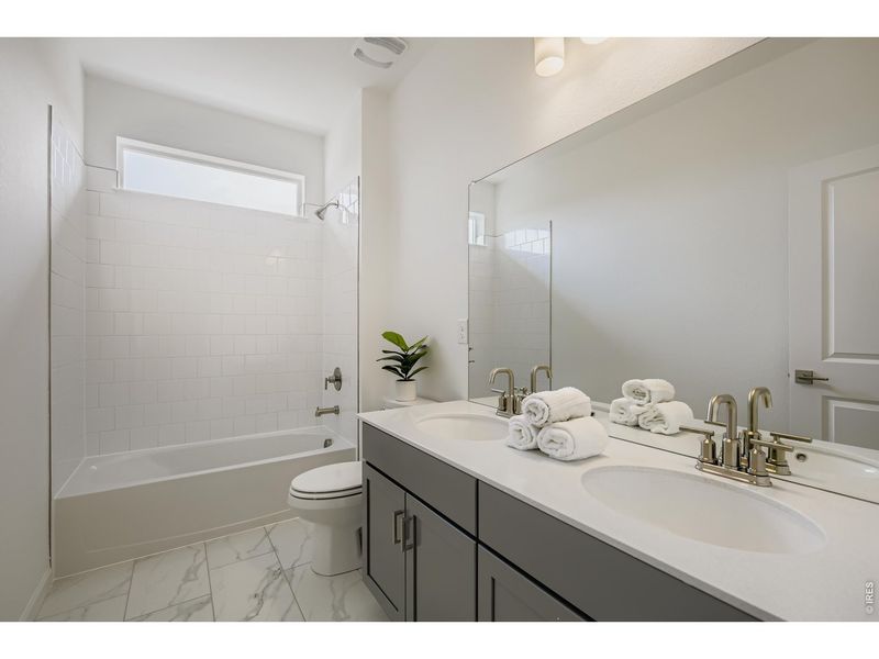 Furnished interior view inside a new home in Country Club Reserve, Fort Collins (Image 16).