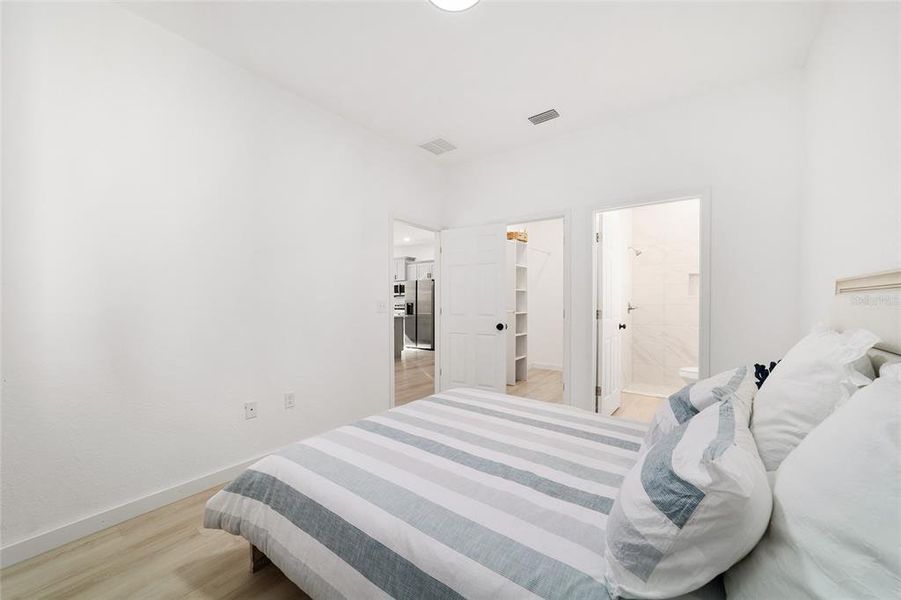 Furnished interior view inside a new home in , Ocala (Image 30).
