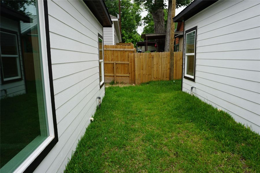 Exterior details and patio area of a home in , Willis (Image 18).