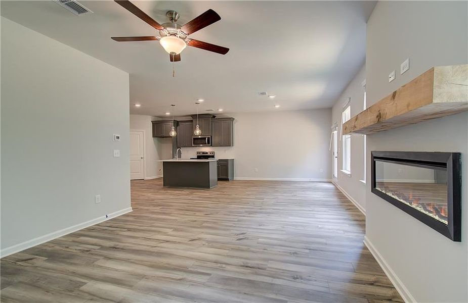 Spacious, unfurnished interior of a new home in Enclave at Evergreen, Fairburn (Image 23).