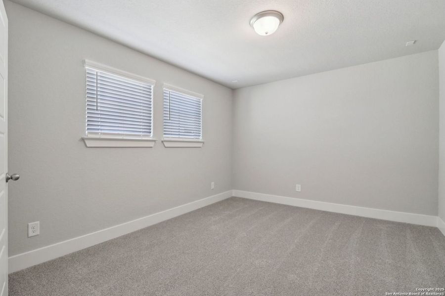 Spacious, unfurnished interior of a new home in Fox Falls, Boerne (Image 42).