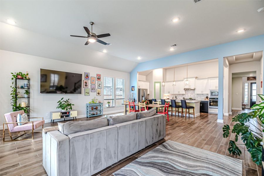 Furnished interior view inside a new home in Bridgeland: Heritage Collection, Cypress (Image 12). Furnished interior view inside a new home in Bridgeland: Heritage Collection, Cypress (Image 12).