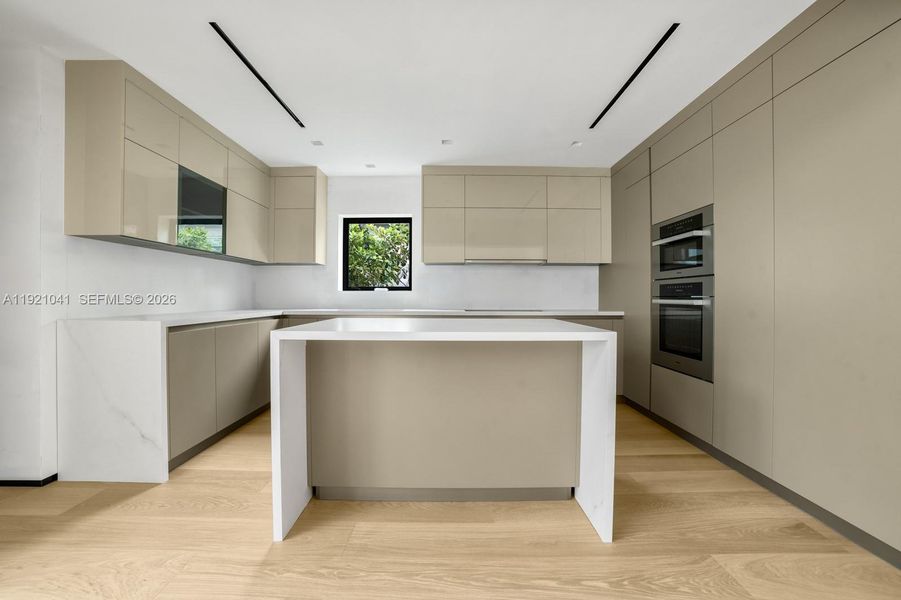 Furnished interior view inside a new home in , Miami Beach (Image 7).