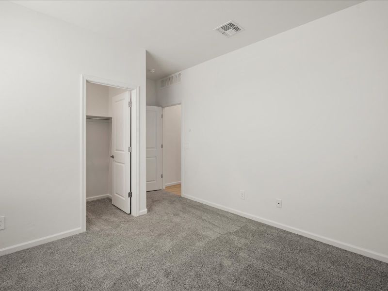 Spacious, unfurnished interior of a new home in Arbor at Madera Highlands II, Sahuarita (Image 13). Spacious, unfurnished interior of a new home in Arbor at Madera Highlands II, Sahuarita (Image 13).