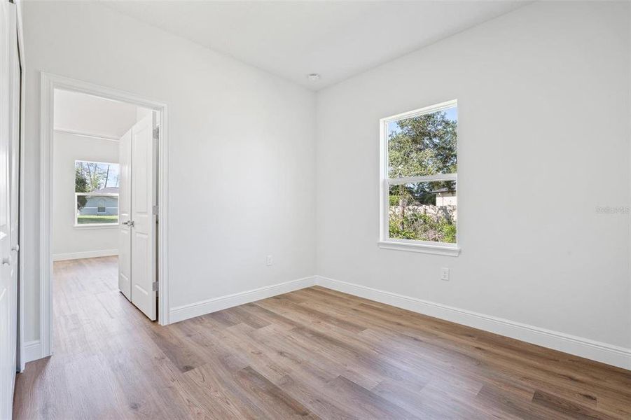 Spacious, unfurnished interior of a new home in , Ocala (Image 21).