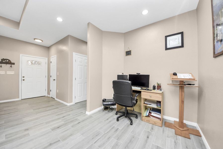 Dining area currently used as work space could be a flexible space