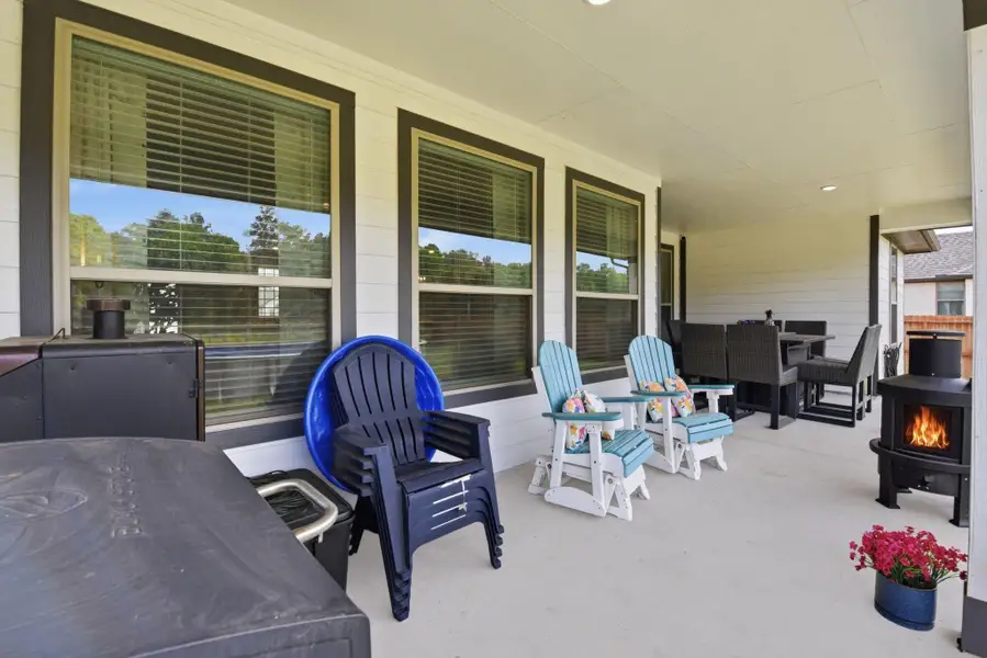Exterior details and patio area of a home in , Cleveland (Image 28).