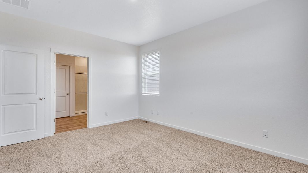 Spacious, unfurnished interior of a new home in Fossil Creek Ranch, Windsor (Image 18). Spacious, unfurnished interior of a new home in Fossil Creek Ranch, Windsor (Image 18).