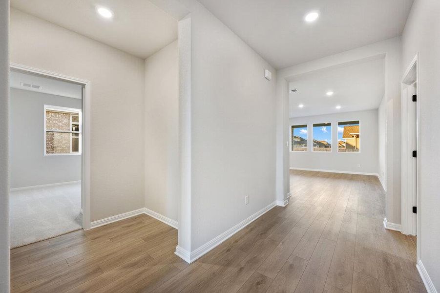 Spacious, unfurnished interior of a new home in Berry Creek Highlands, Georgetown (Image 29). Spacious, unfurnished interior of a new home in Berry Creek Highlands, Georgetown (Image 29).
