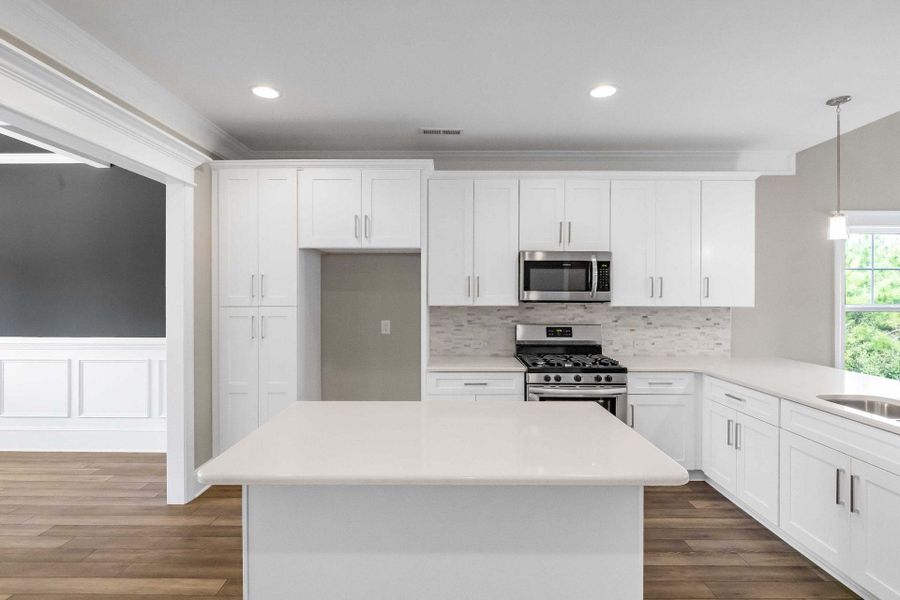 Representative furnished interior of a home built from the Rivermist by Caviness & Cates Communities in Maggie Way, Wendell (Image 220).