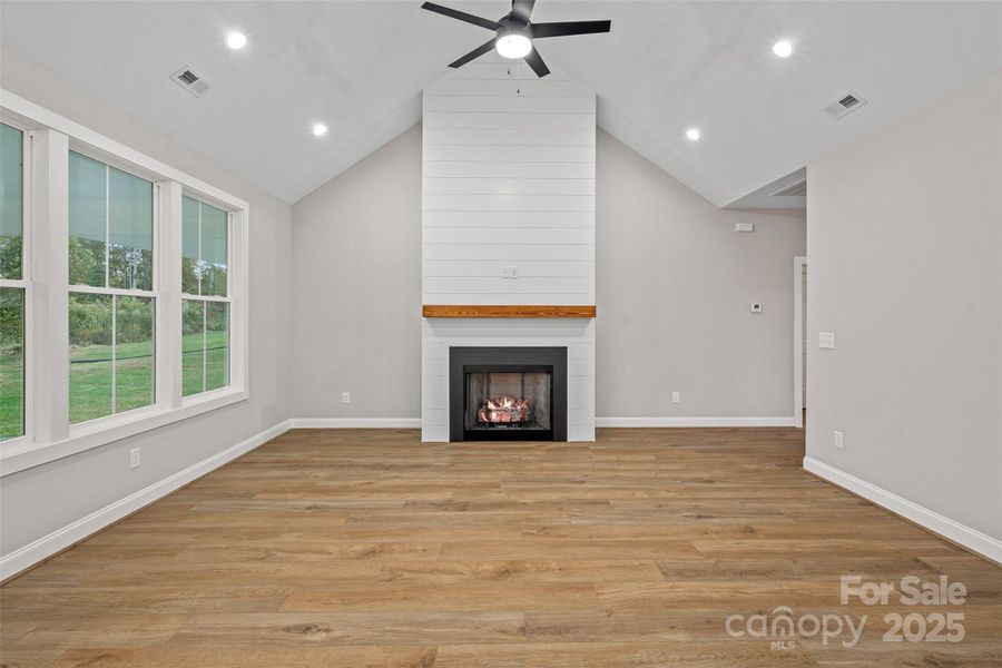 Spacious, unfurnished interior of a new home in , Harmony (Image 20).