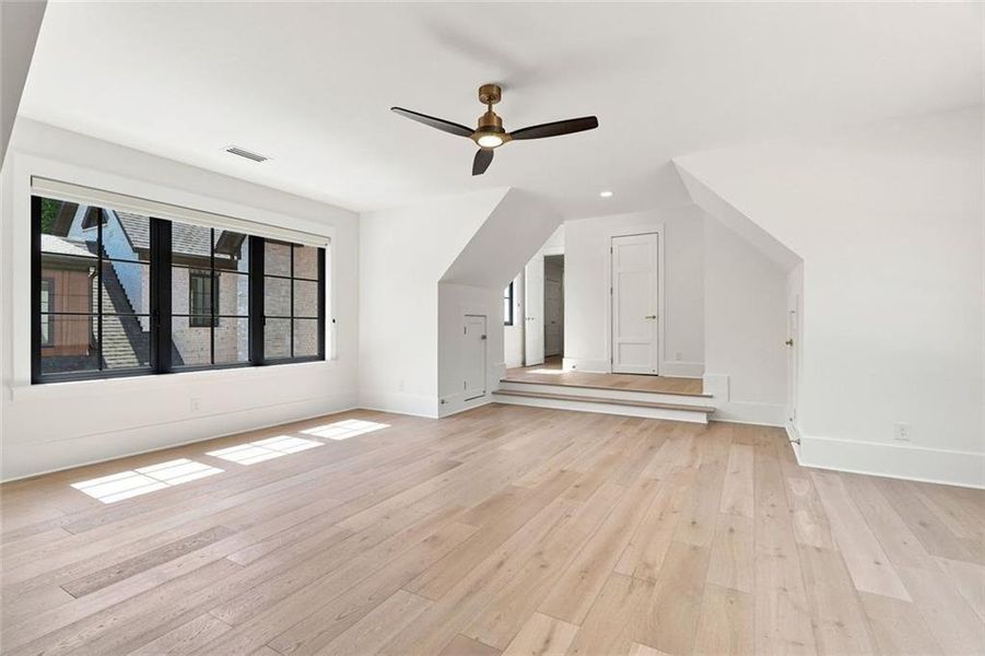 Spacious, unfurnished interior of a new home in , Alpharetta (Image 127). Spacious, unfurnished interior of a new home in , Alpharetta (Image 127).