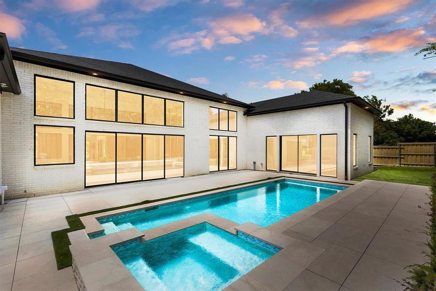 Exterior details and patio area of a home in , Dallas (Image 4).