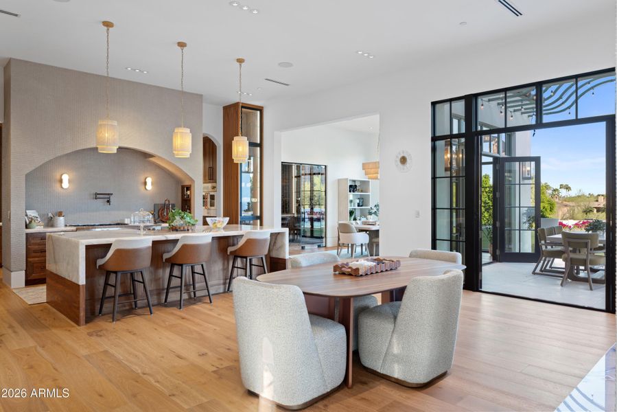 Dining & Breakfast Room