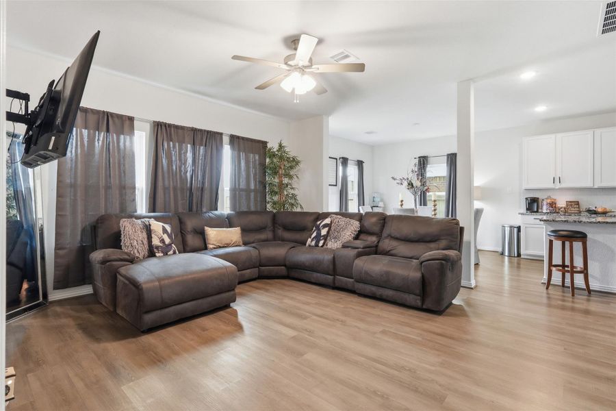 Furnished interior view inside a new home in Oakwood Estates, Waller (Image 9).