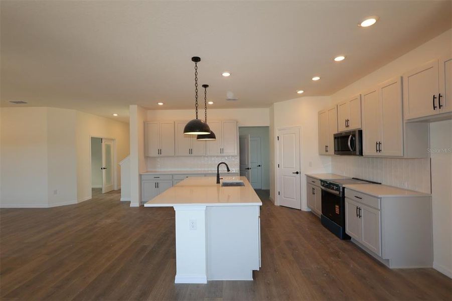 Furnished interior view inside a new home in Eastlyn, Bradenton (Image 7).