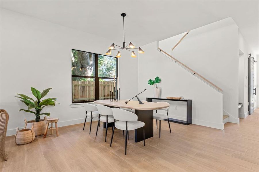 Furnished interior view inside a new home in , Orlando (Image 14).