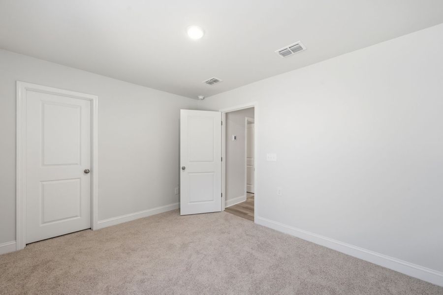 Spacious, unfurnished interior of a new home in Grand Arbor, Blythewood (Image 34).