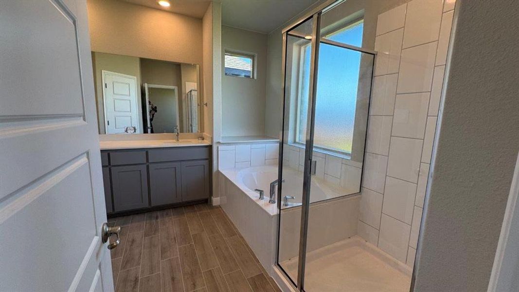 Furnished interior view inside a new home in Morningstar, Fort Worth (Image 8).
