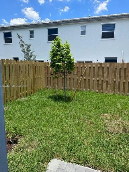 Exterior details and patio area of a home in , Homestead (Image 3).