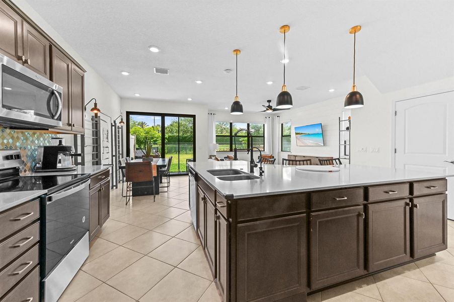 11 Kitchen 05 11 Kitchen 05