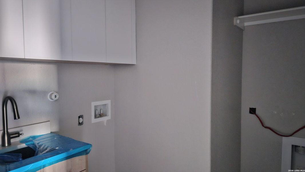 Close-up of interior finishes inside a home in , Atascosa (Image 7).