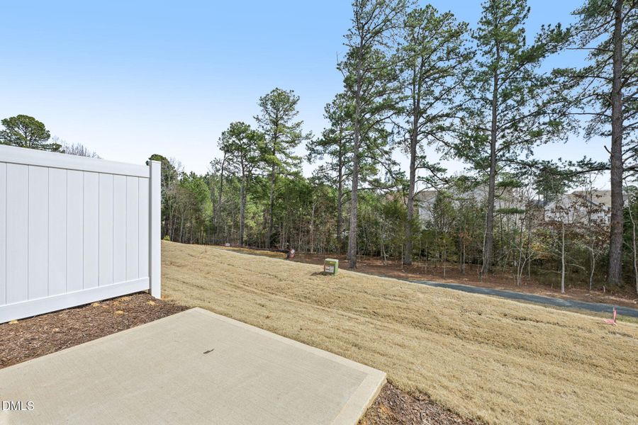 33-web-or-mls-210 Parker Lane-S0503-033