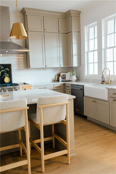 Furnished interior view inside a new home in , Alpharetta (Image 9).