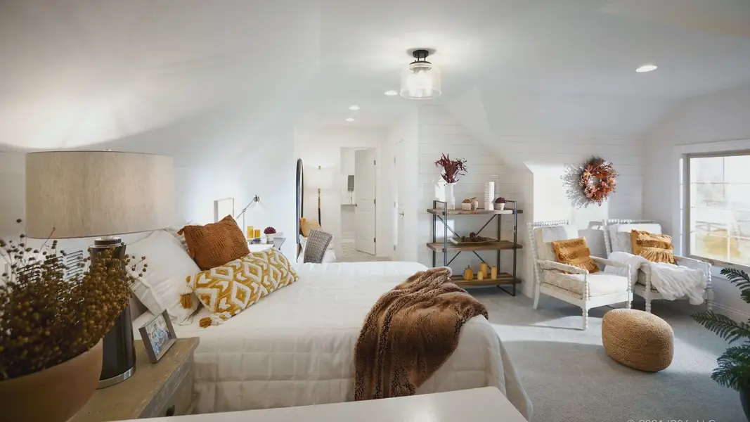 Representative furnished interior of a home built from the Palazzo by Epcon Communities in The Courtyards by The Manor, Alpharetta (Image 17).