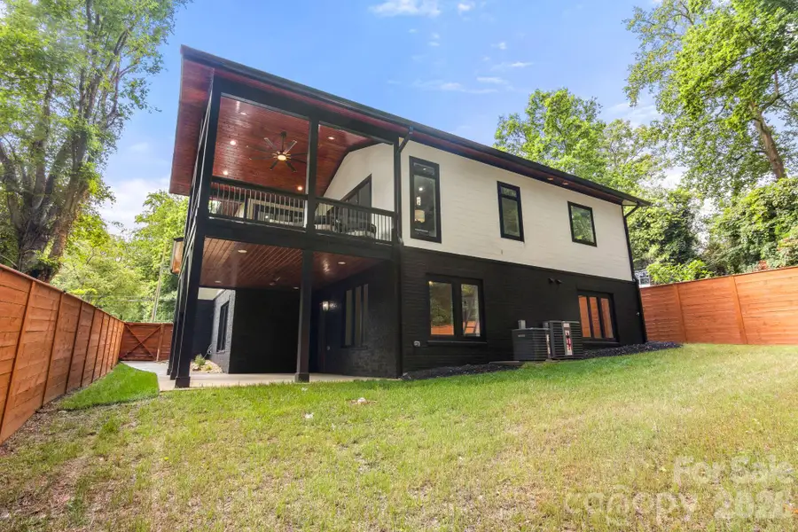 Exterior details and patio area of a home in , Charlotte (Image 4).