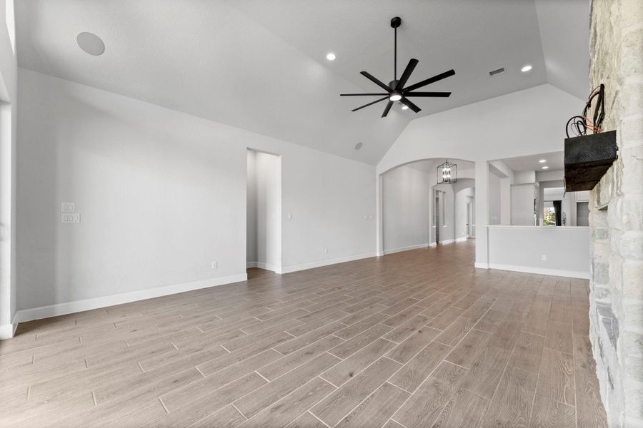 Expansive and elegant — the ultimate hosting space. Expansive and elegant — the ultimate hosting space.