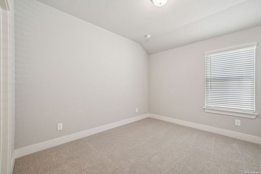 Spacious, unfurnished interior of a new home in Estancia Ranch - Classic Series, San Antonio (Image 19).