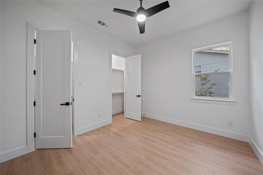 Spacious, unfurnished interior of a new home in , Dallas (Image 35). Spacious, unfurnished interior of a new home in , Dallas (Image 35).