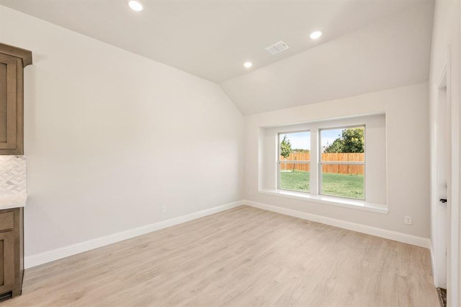 Spacious, unfurnished interior of a new home in The Retreat at North Grove 60, Waxahachie (Image 14). Spacious, unfurnished interior of a new home in The Retreat at North Grove 60, Waxahachie (Image 14).