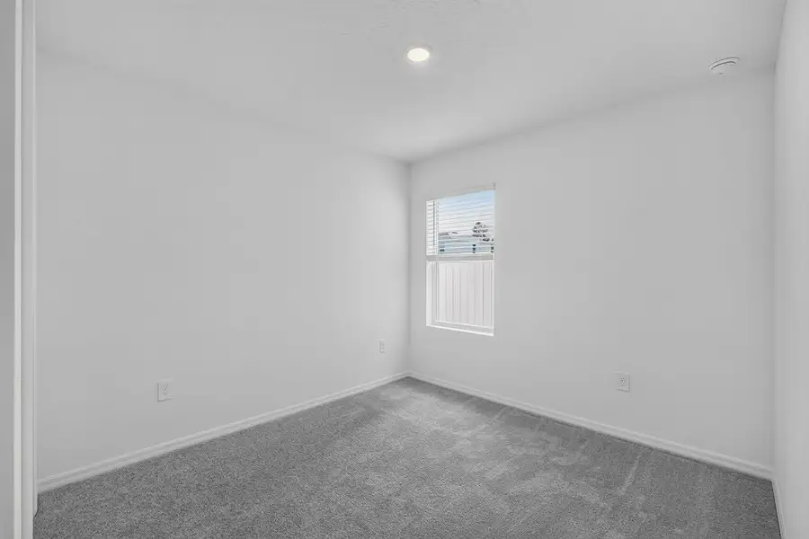 Spacious, unfurnished interior of a new home in Palm Wind, Hudson (Image 10).