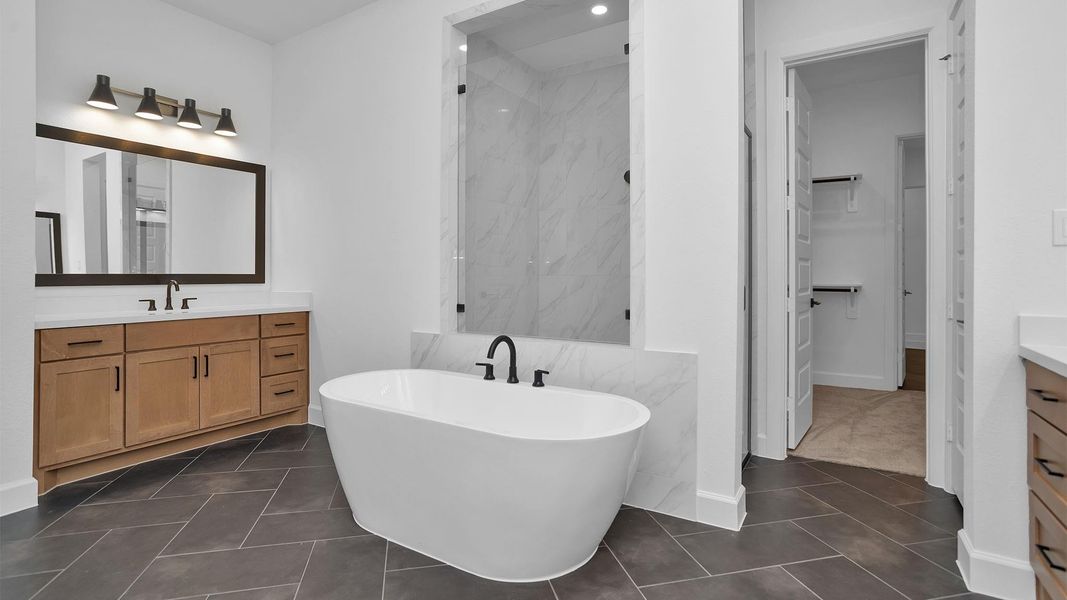 Furnished interior view inside a new home in Fulshear Lakes 80', Fulshear (Image 7).