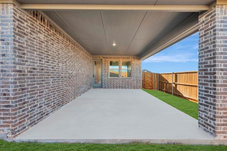 Exterior details and patio area of a home in Timberbrook, Justin (Image 3).