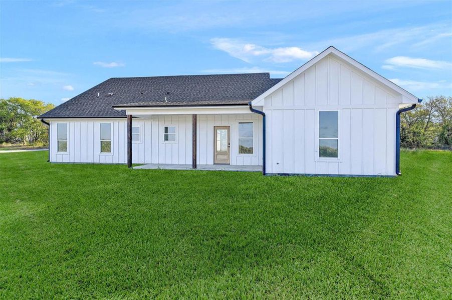Front exterior of a new home in , Savoy, TX, highlighting curb appeal (Image 25). Front exterior of a new home in , Savoy, TX, highlighting curb appeal (Image 25).