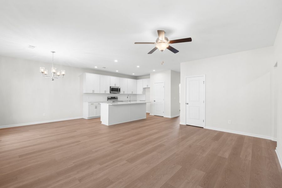 Spacious, unfurnished interior of a new home in McAllister Pointe, Richmond Hill (Image 13).