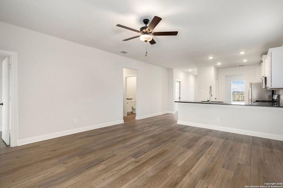 Spacious, unfurnished interior of a new home in Hightop Ridge, Converse (Image 10).