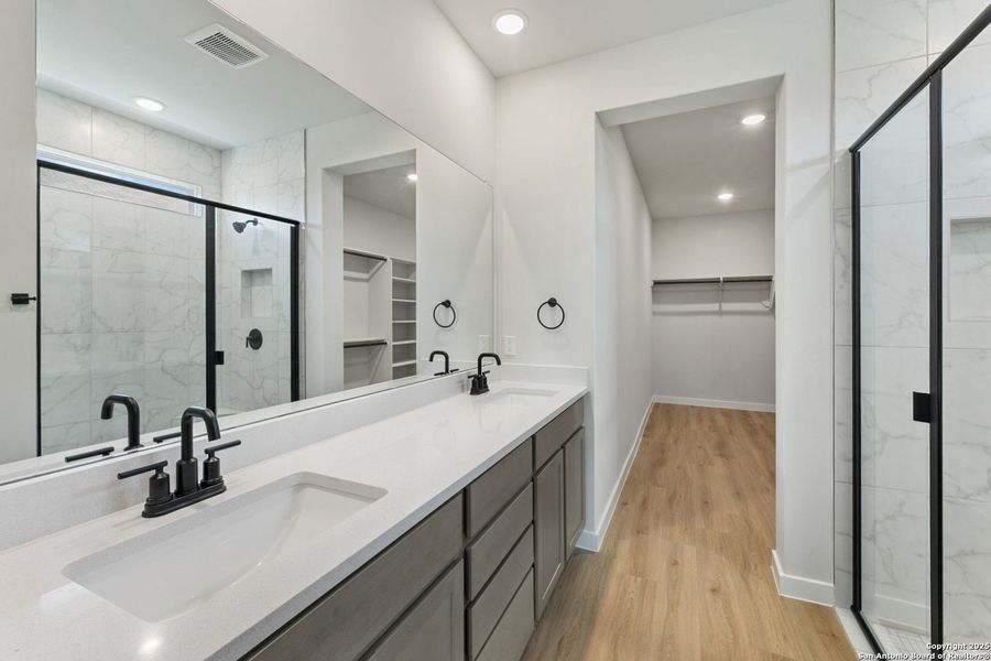 Furnished interior view inside a new home in Hickory Ridge, Elmendorf (Image 6).