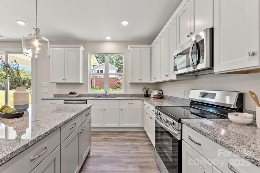 Furnished interior view inside a new home in , Gastonia (Image 10).