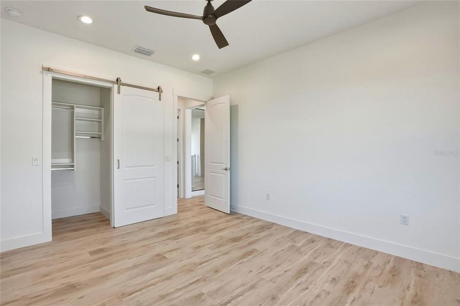 Spacious, unfurnished interior of a new home in , Madeira Beach (Image 52).