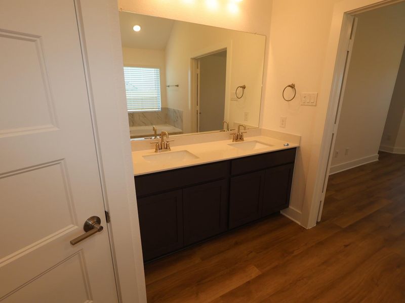 Furnished interior view inside a new home in Hallimore Ranch, Rosenberg (Image 15).