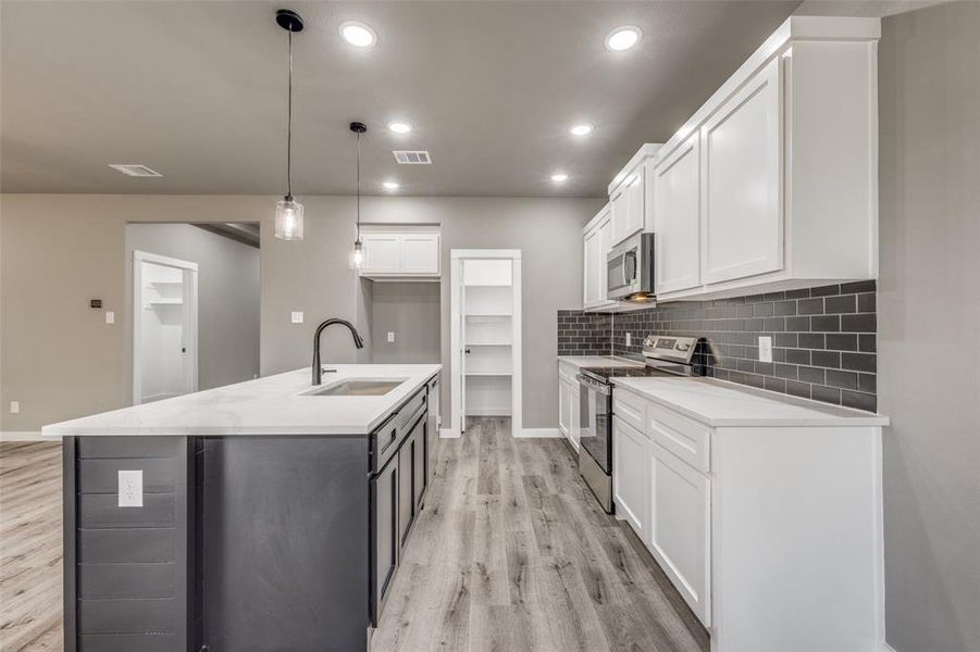 Furnished interior view inside a new home in , Wolfe City (Image 9).