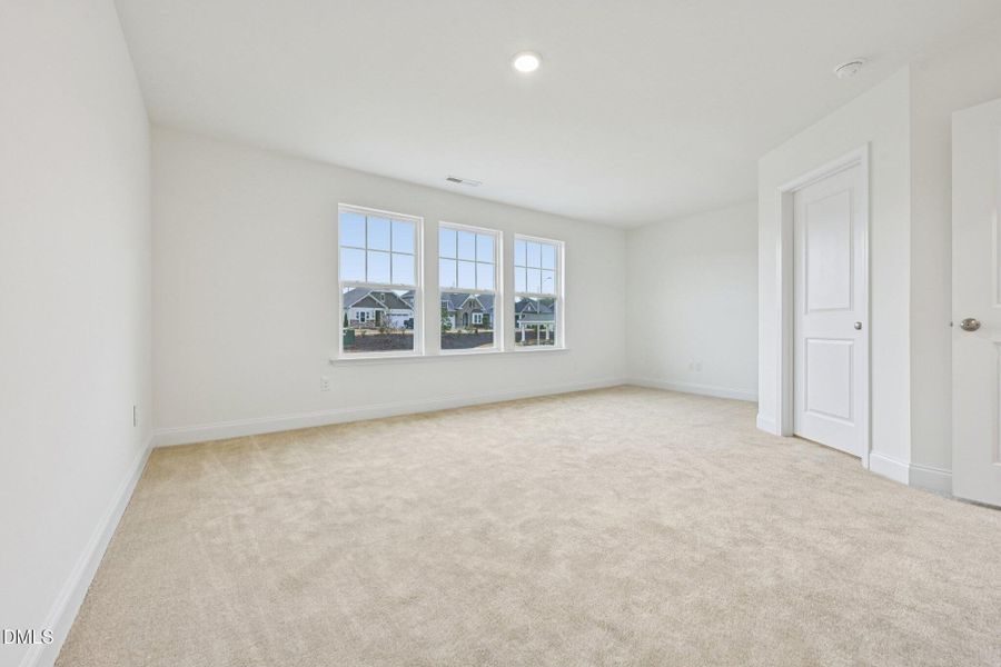 24-web-or-mls-Kensley Grv Ln-S0502-024