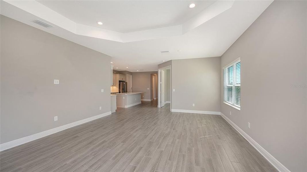Spacious, unfurnished interior of a new home in Palm Grove, Lakewood Ranch (Image 31).