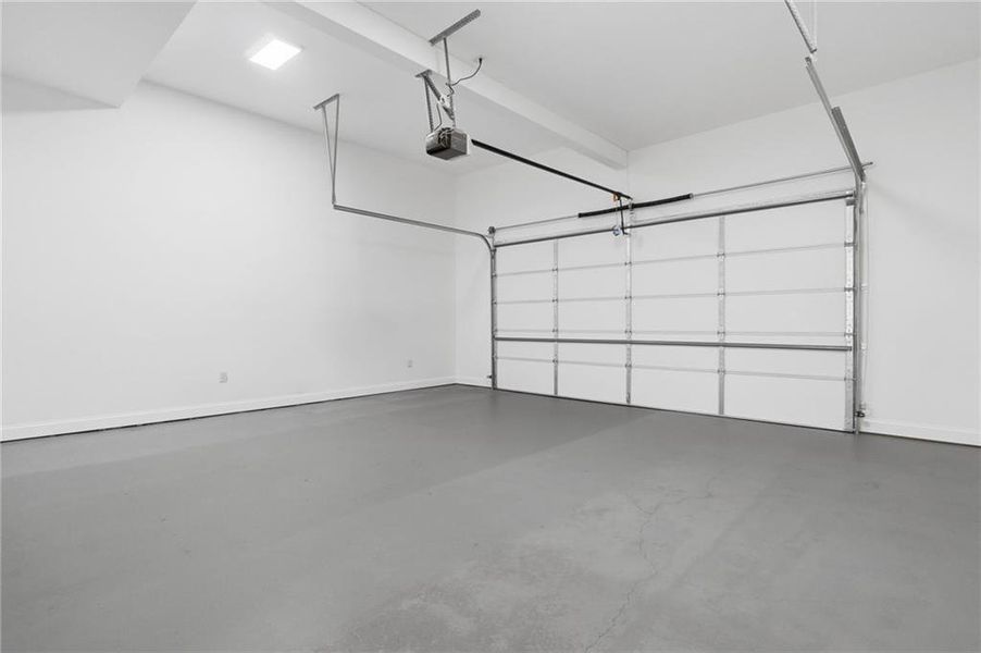 Spacious, unfurnished interior of a new home in , Flowery Branch (Image 25).