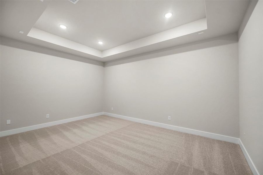 Spacious, unfurnished interior of a new home in Bridgeland 80′, Cypress (Image 20).